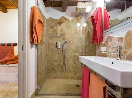 Le Dimore Di Hanqorias Bed & Breakfast